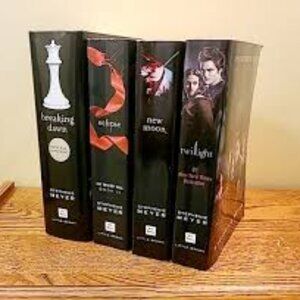 TWILIGHT Series (3 Books) - Twighlight, Eclipse, Breaking Dawn